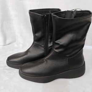Uniqlo C Stretch Black Boots Shoes Zip Closure Womens 7 Comfort NEW NWT